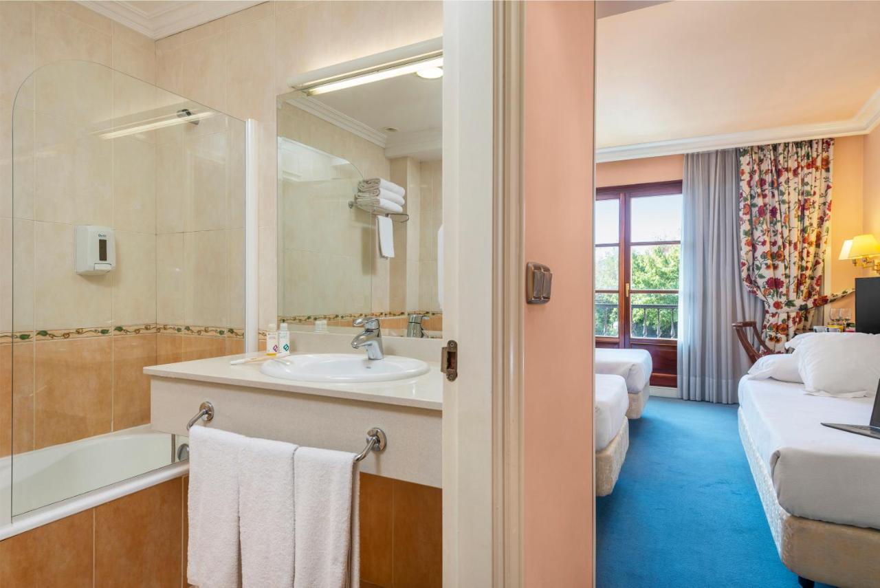 Hospedium Hotel Blu Sondika Екстериор снимка