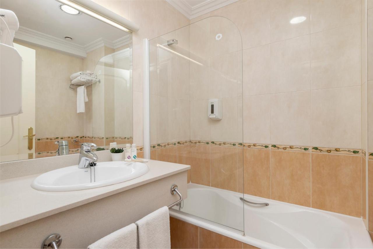 Hospedium Hotel Blu Sondika Екстериор снимка